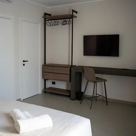 招待所 Domus Carulli 23 3*