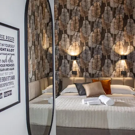 Domus Carulli 23 Pensionat